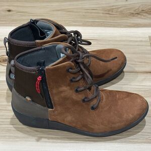 Bogs Vista Rugged Lace Snow Boots Waterproof Brown Women’s 9